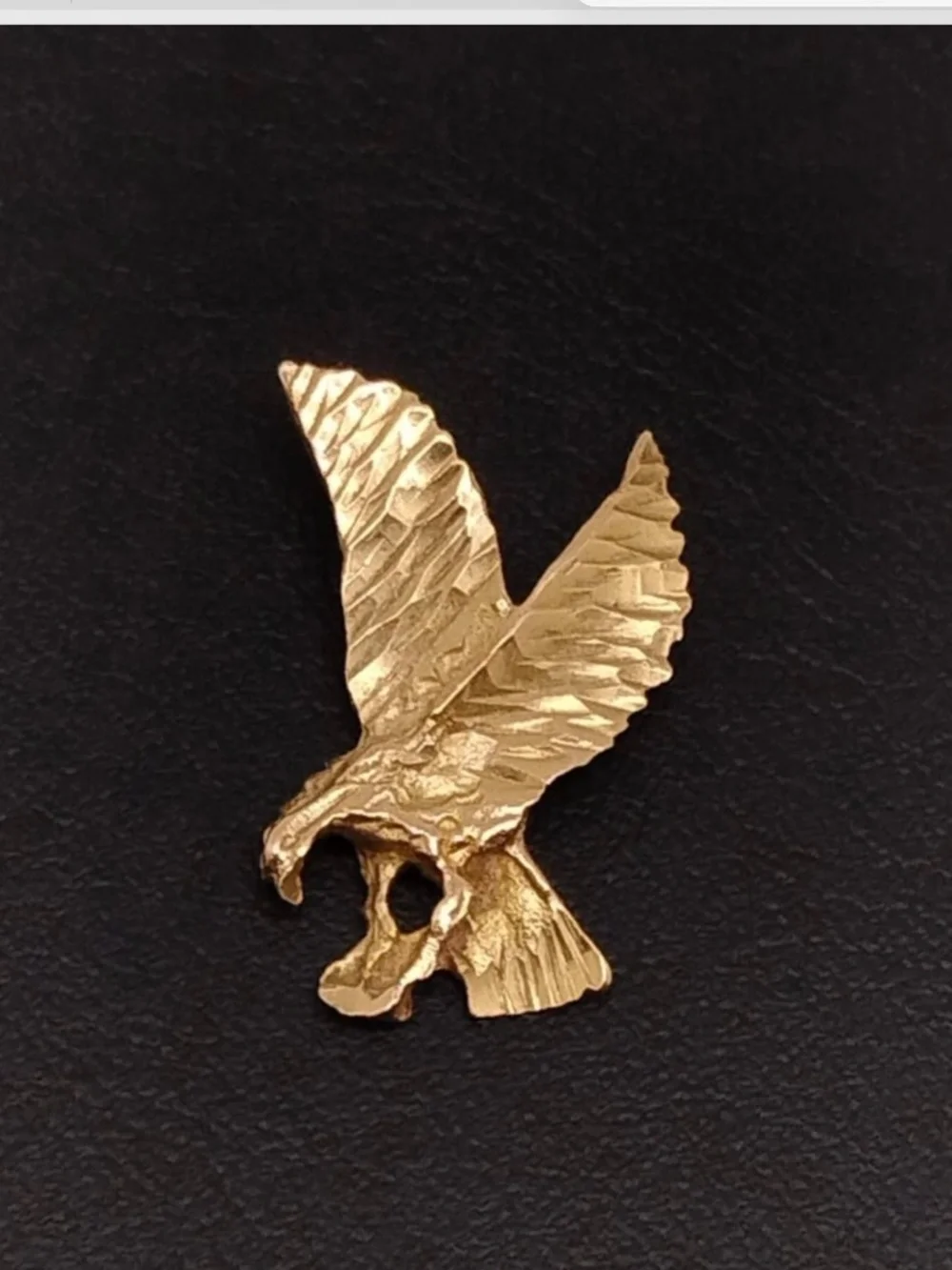 14k Solid Gold Eagle in Flight 19 Inch Necklace